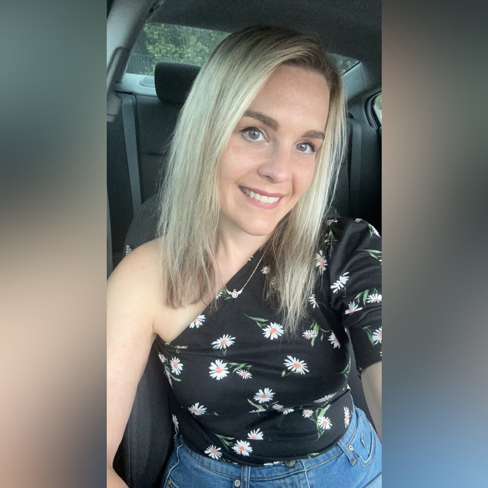 Meet your Posher, Jade